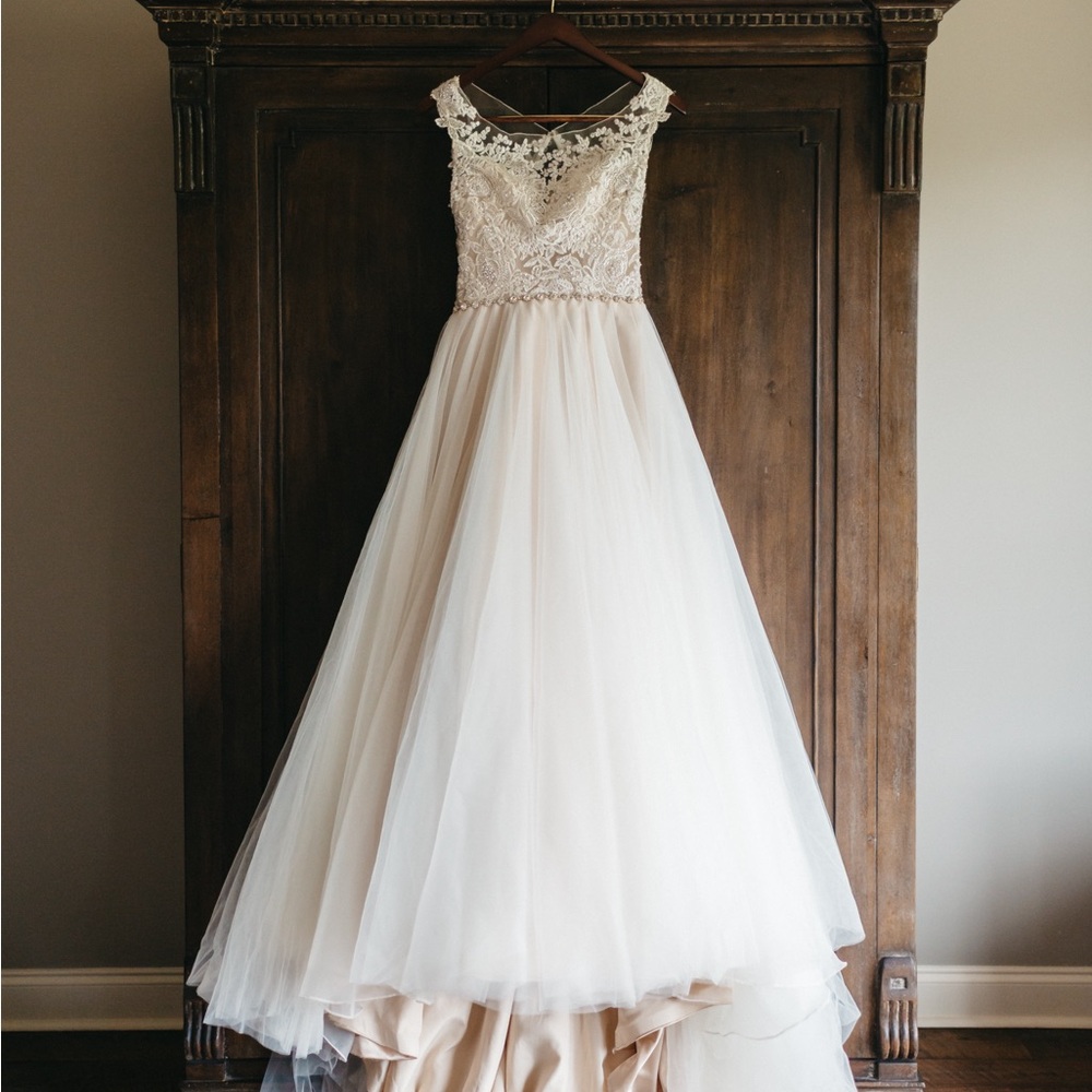Maggie Sottero Ivory Bridal Gown